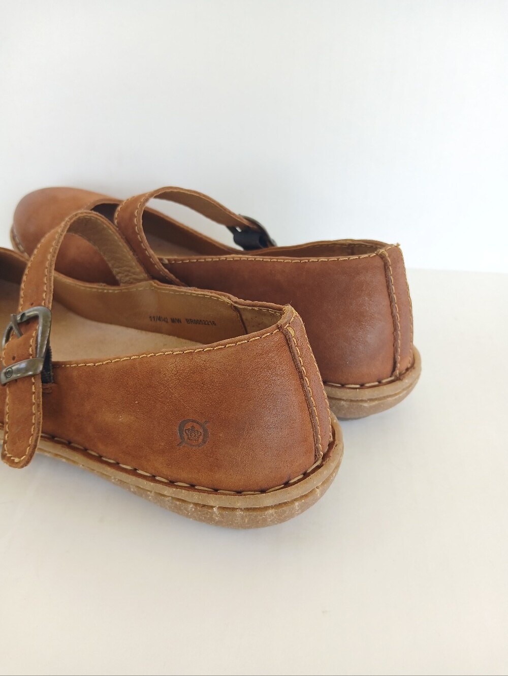 Born Naomi Nubuck Leather Mary Jane Flat Size 11 - Picture 6 of 9